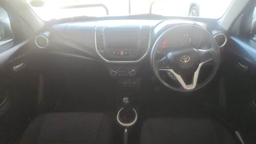 Toyota Vitz 1.0 XR