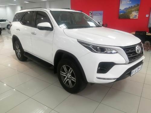 Toyota Fortuner V 2.4 GD-6 Raised Body Auto