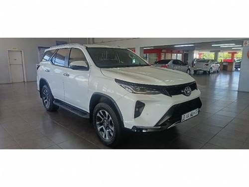 Toyota Fortuner V 2.4 GD-6 Raised Body Auto