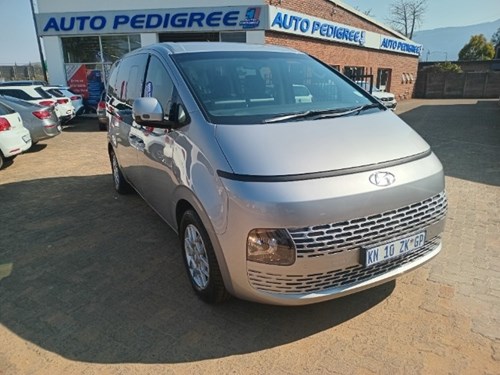 Hyundai Staria 2.2D Executive (9 Seater)