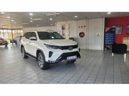 Toyota Fortuner V 2.4 GD-6 Raised Body Auto