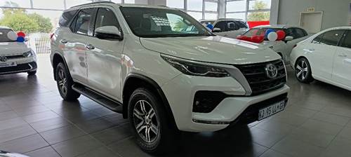 Toyota Fortuner V 2.4 GD-6 Raised Body Auto