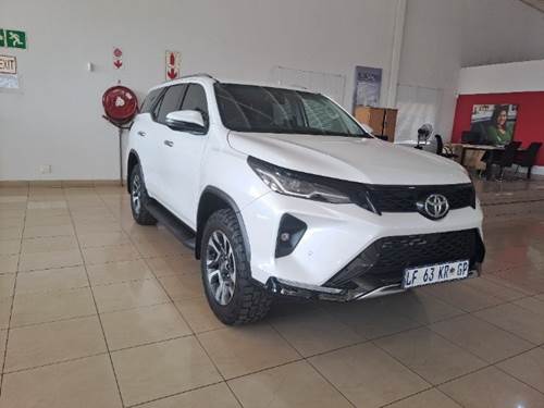 Toyota Fortuner VI 2.4GD-6 Auto 4x4