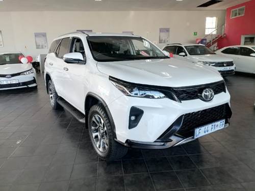 Toyota Fortuner VI 2.4GD-6 Auto 4x4