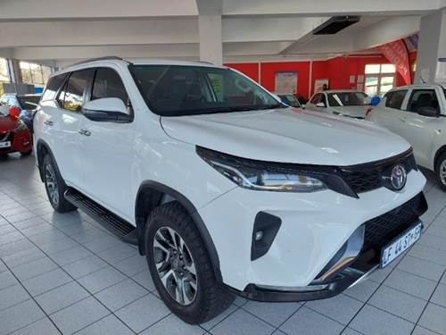 Toyota Fortuner VI 2.4GD-6 Auto 4x4