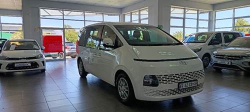 Hyundai Staria 2.2D Executive (9 Seater)