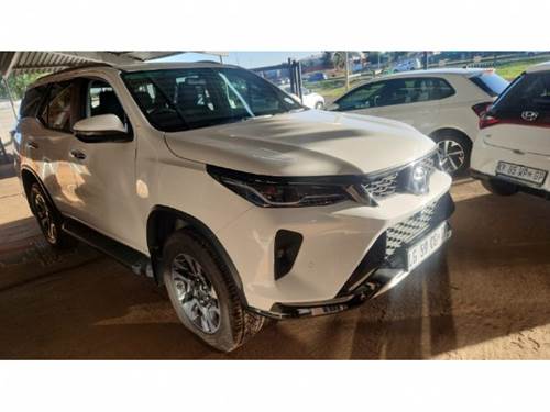 Toyota Fortuner VI 2.4GD-6 Raised Body Auto