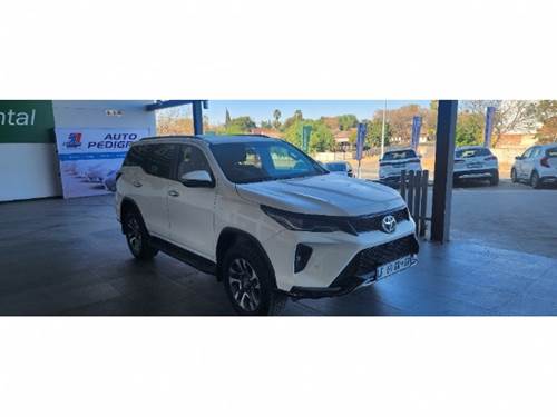 Toyota Fortuner VI 2.4GD-6 Auto 4x4