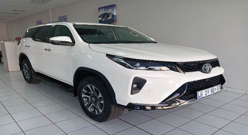 Toyota Fortuner VI 2.4GD-6 Raised Body Auto