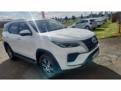 Toyota Fortuner V 2.4 GD-6 Raised Body Auto