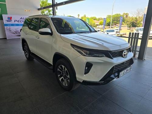 Toyota Fortuner VI 2.4GD-6 Auto 4x4