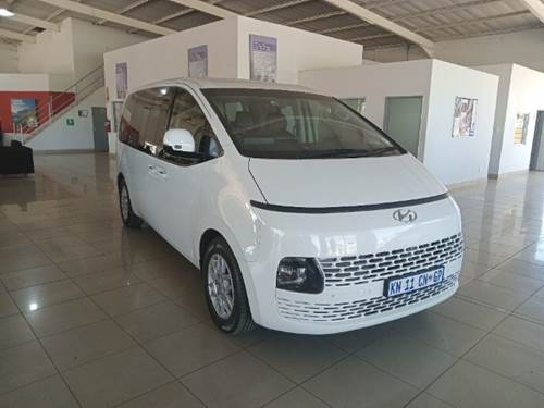 Hyundai Staria 2.2D Executive (9 Seater)