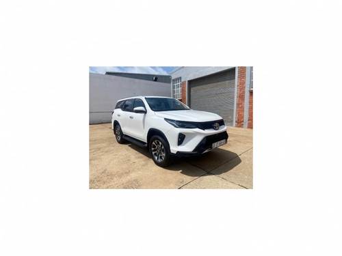 Toyota Fortuner VI 2.4GD-6 Raised Body Auto