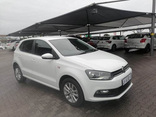 Volkswagen (VW) Polo Vivo 1.6 Hatch Comfortline Tiptronic 5 Door