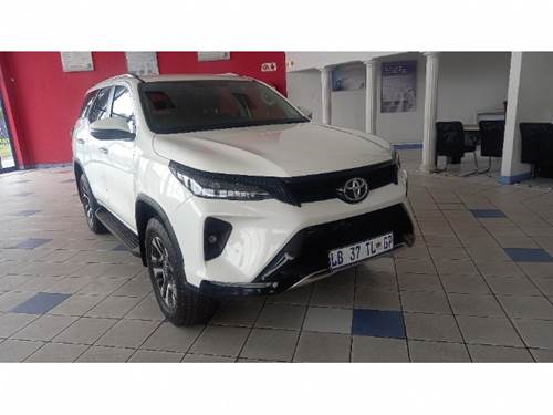 Toyota Fortuner V 2.4 GD-6 Raised Body Auto