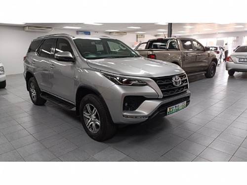 Toyota Fortuner V 2.4 GD-6 Raised Body Auto