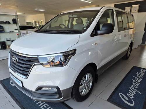 Hyundai H1 2.4 CVVT GLS 9 Seater