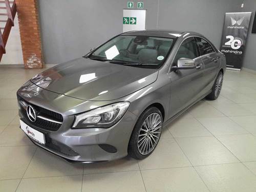 Mercedes Benz CLA 200 Auto ()