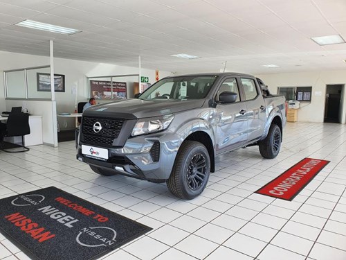 Nissan Navara 2.5 DDTi SE Plus Double Cab 