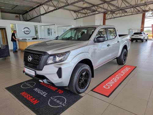 Nissan Navara 2.5 DDTi SE Double Cab