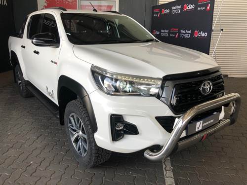 Toyota Hilux 2.8 GD-6 Raider Raised Body Double Cab Auto 4x4  