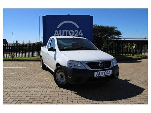 Nissan NP200 1.6i Pack