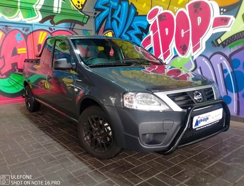 Nissan NP200 1.6i Pack