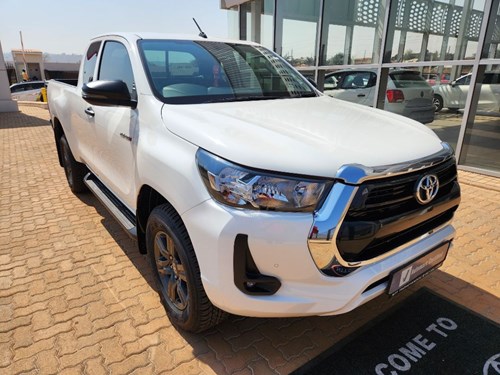 Toyota Hilux 2.4 GD-6 RB Raider Extra Cab Auto