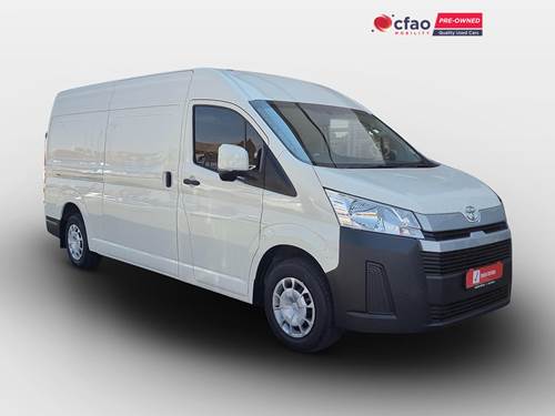 Toyota Quantum 2.8 SLWB Panel Van