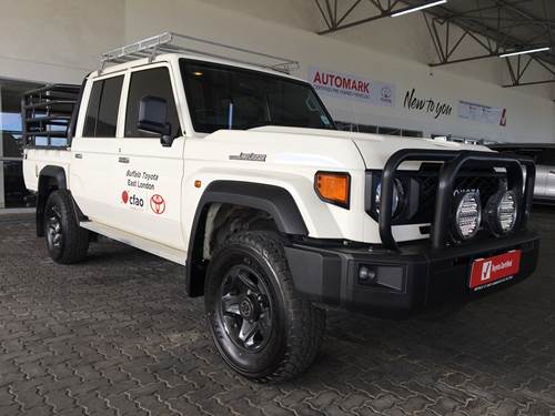 Toyota Land Cruiser 79 2.8 GD-6 Double Cab Auto