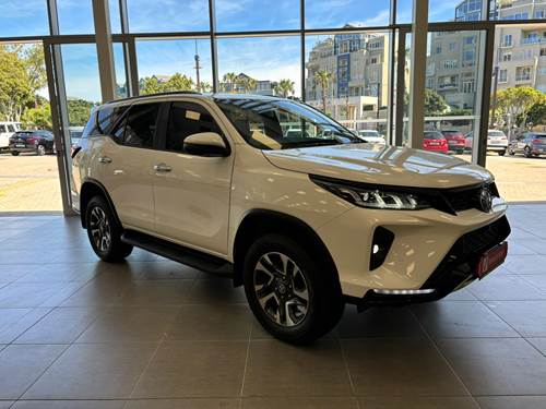 Toyota Fortuner VI 2.8GD-6 VX Auto 4x4