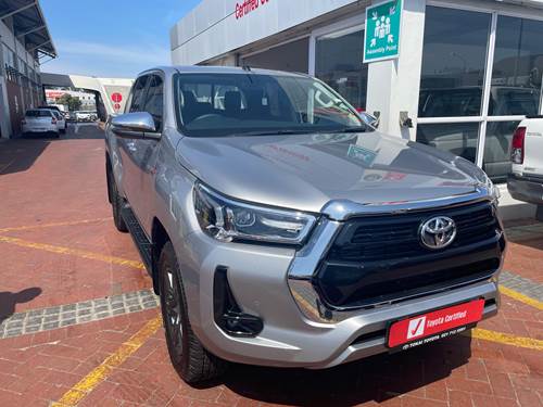 Toyota Hilux 2.8 GD-6 RB Raider Double Cab Auto 4x4 (MHEV)