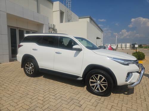 Toyota Fortuner IV 2.8 GD-6 Epic Auto