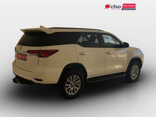 Toyota Fortuner V 2.8 GD-6 Raised Body Auto