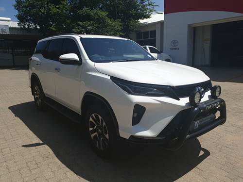 Toyota Fortuner VI 2.4GD-6 Raised Body Auto