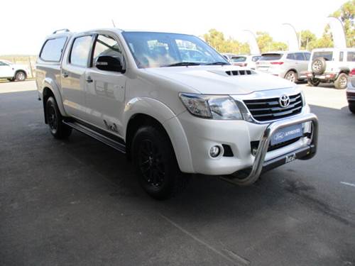 Toyota Hilux (Legend 45) 3.0 D-4D 4X4 Double Cab Auto