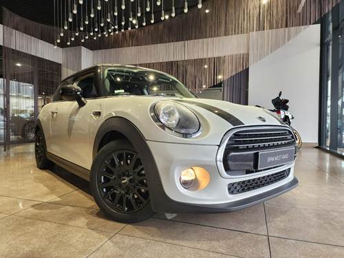 MINI Cooper Mark V (100 kW) Steptronic