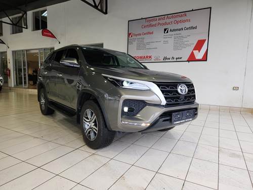 Toyota Fortuner V 2.4 GD-6 Raised Body