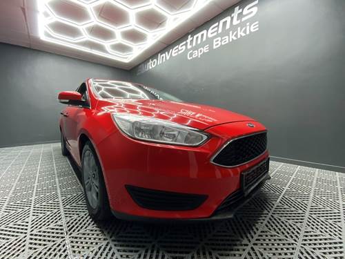 Ford Focus 1.0 EcoBoost Ambiente Sedan Auto