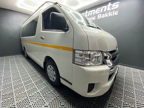 Toyota Quantum HIACE 2.5 D-4D 14 Seat