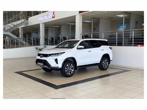 Toyota Fortuner VI 2.8GD-6 VX Auto 