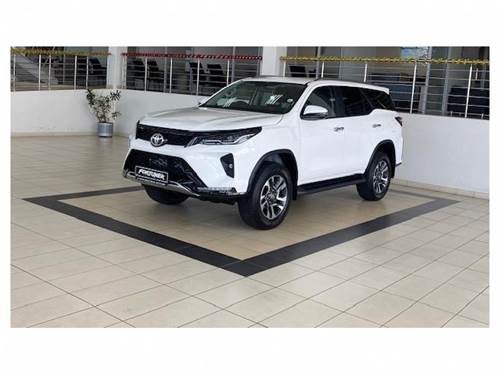 Toyota Fortuner VI 2.4GD-6 Raised Body