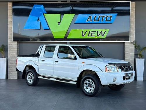 Nissan Hardbody NP300 2.4i 4X4 Double Cab