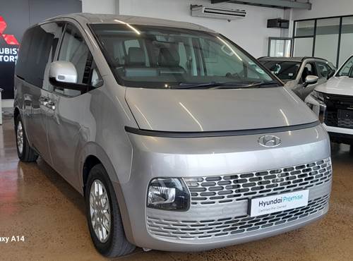 Hyundai Staria 2.2D Executive (9 Seater)