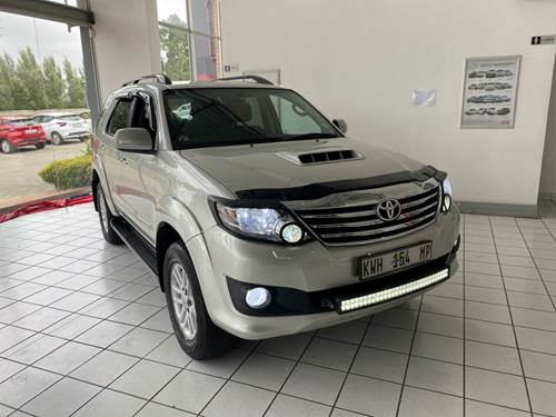 Toyota Fortuner III 3.0 D-4D Raised Body Auto