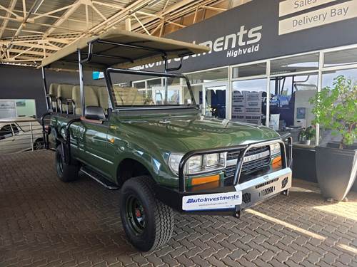 Toyota Land Cruiser Petrol Pick Up