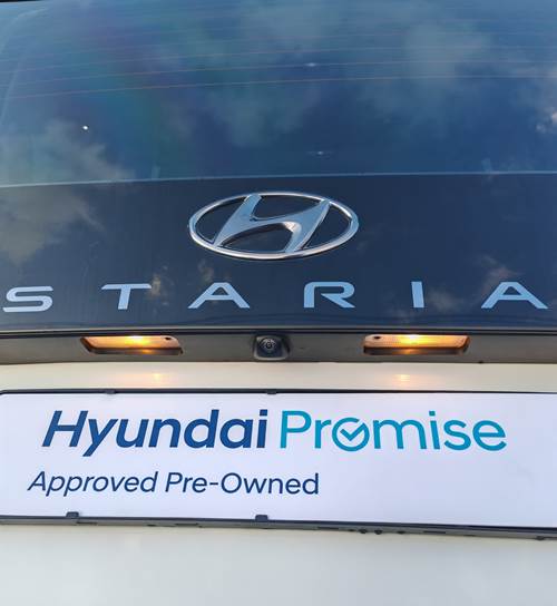 Hyundai Staria 2.2D Luxury (9 Seater)