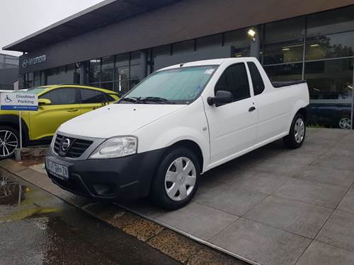 Nissan NP200 1.6i Pack