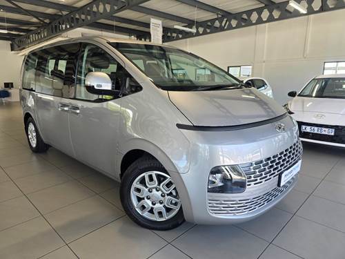 Hyundai Staria 2.2D Executive (9 Seater)