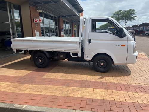 Hyundai H100 2.6 D Euro II Dropside Aircon